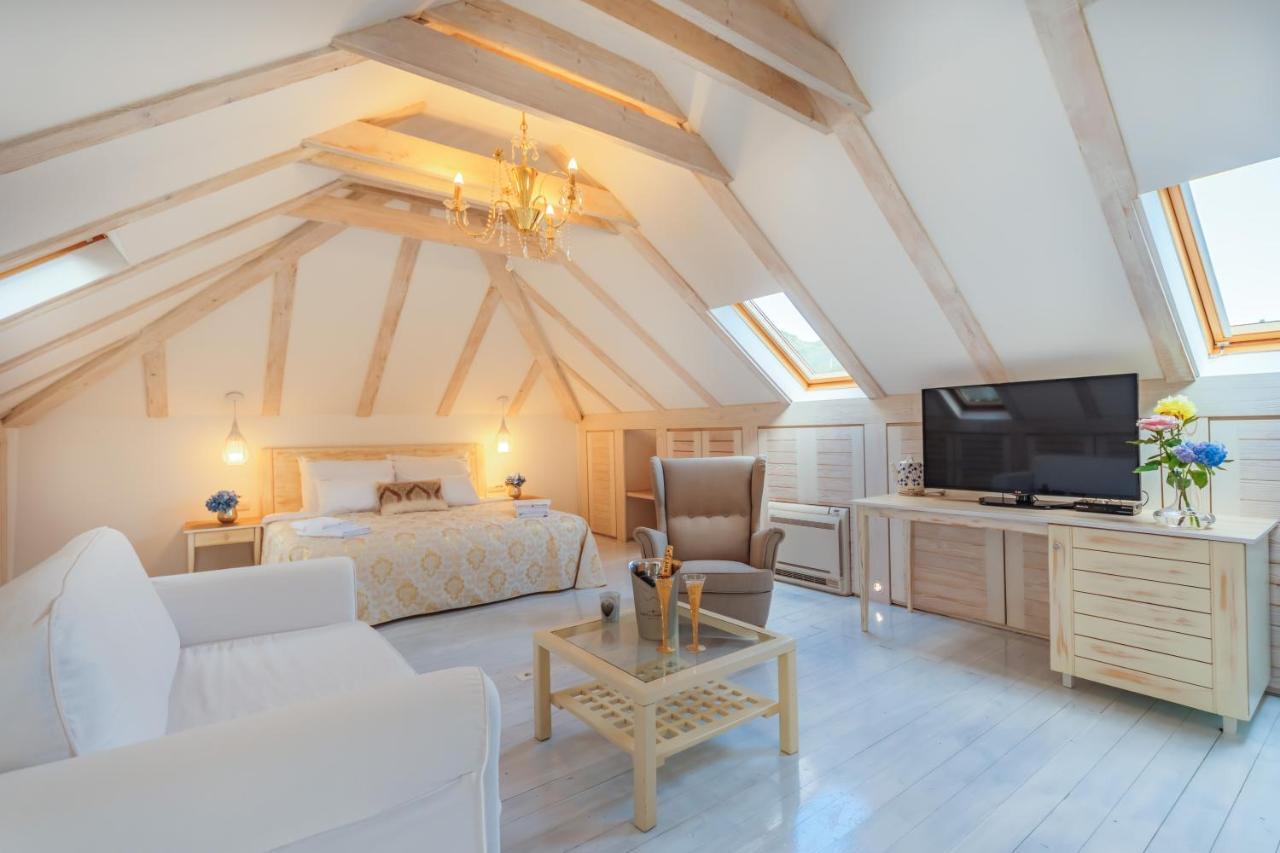 Boutique Hotel Capitano แฮร์เซ็ก-โนวี ภายนอก รูปภาพ
