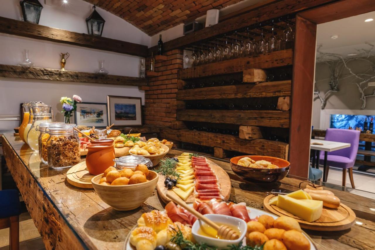 Boutique Hotel Capitano แฮร์เซ็ก-โนวี ภายนอก รูปภาพ