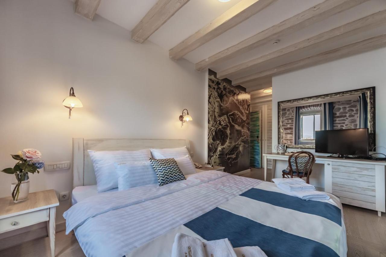 Boutique Hotel Capitano แฮร์เซ็ก-โนวี ภายนอก รูปภาพ
