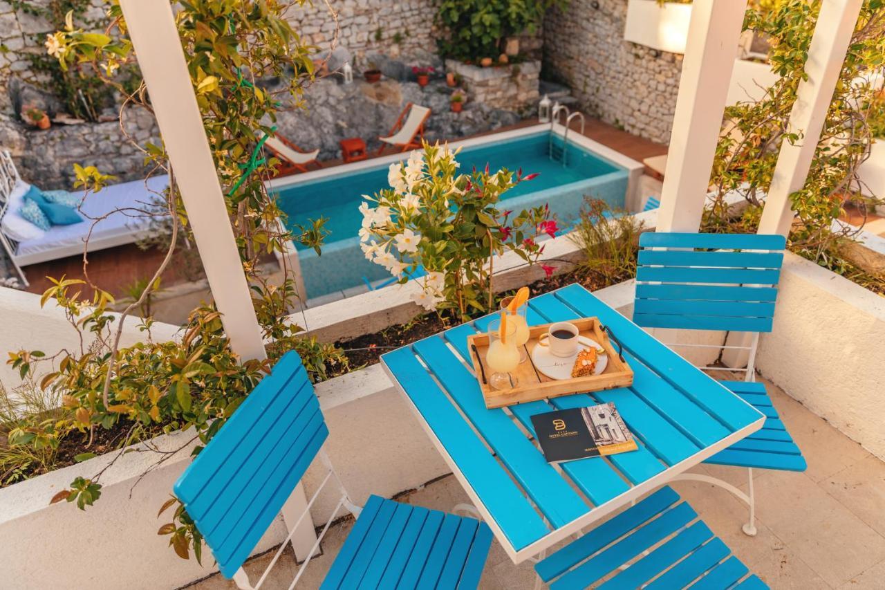 Boutique Hotel Capitano แฮร์เซ็ก-โนวี ภายนอก รูปภาพ