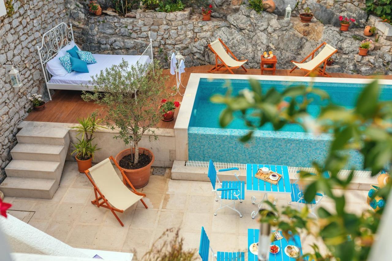 Boutique Hotel Capitano แฮร์เซ็ก-โนวี ภายนอก รูปภาพ